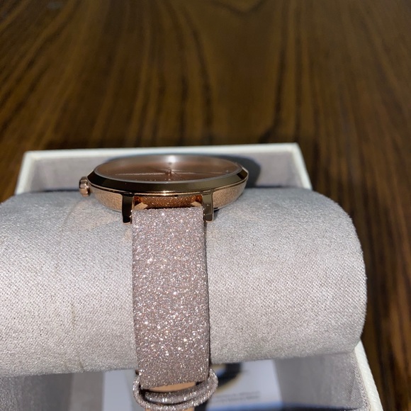 Michael Kors Runway Chronograph Rose Gold Dial Rose Gold  Rose gold Michael Kors watch